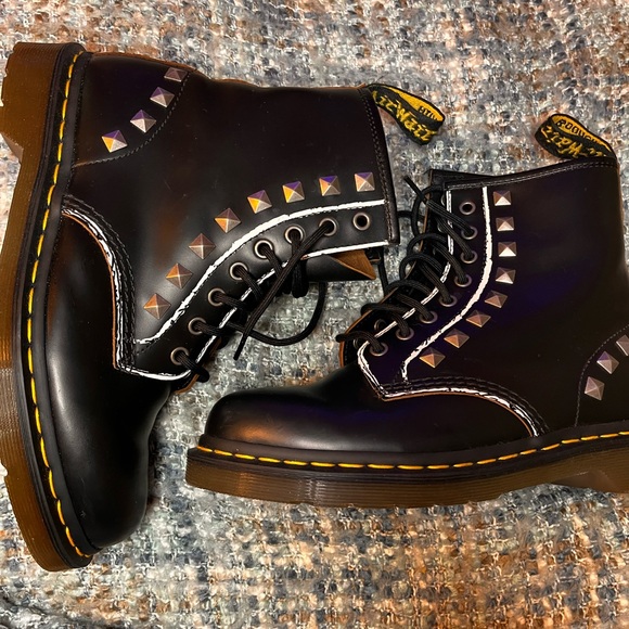 Dr Martens Boots Women’s Size 9 1460 Stud Combat Punk Gothic Rock Grunge Vintage - Picture 5 of 8